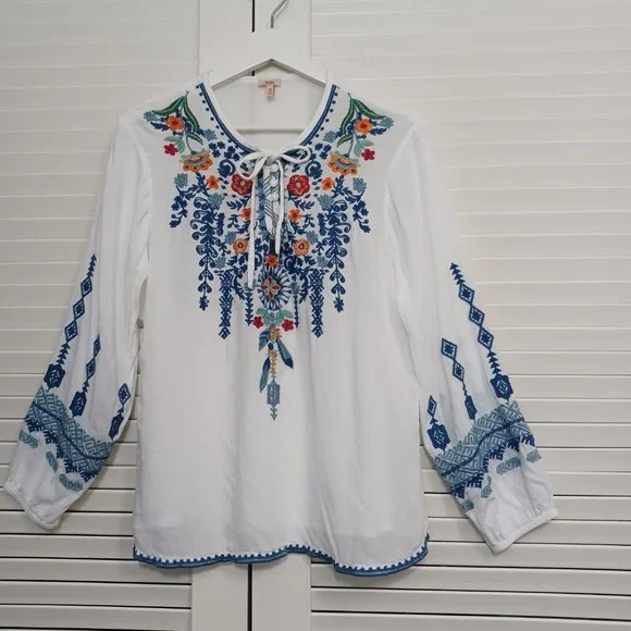 Reba Embroidered Tunic White Blue Boho Peasant Style - Picture 2 of 12